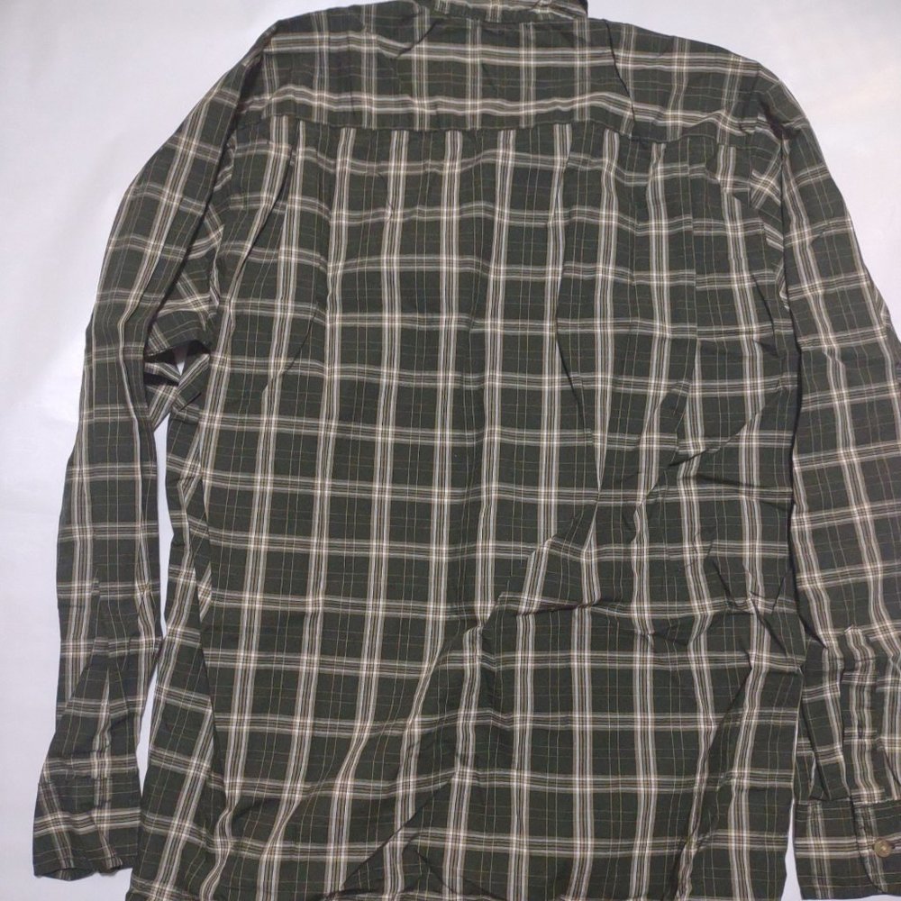 Wrangler Men's Plaid Long Sleeved Button Down Shirt - Picture 2 of 3